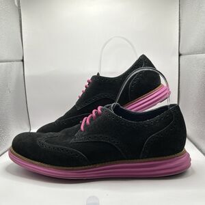 Cole Haan Lunargrand Men’s 9 Black Suede Wingtip Oxford Pink Sole